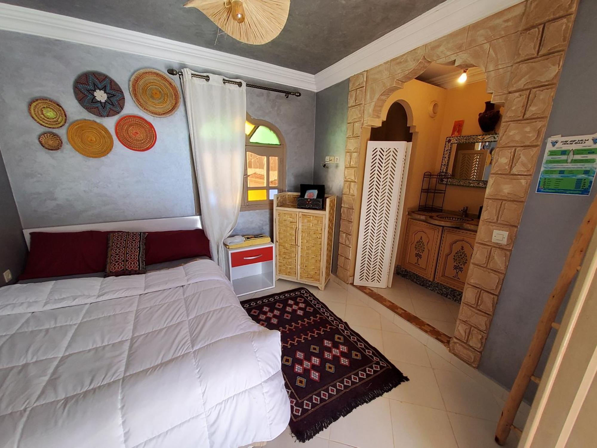 Surf & Salsa Guest House Agadir Buitenkant foto