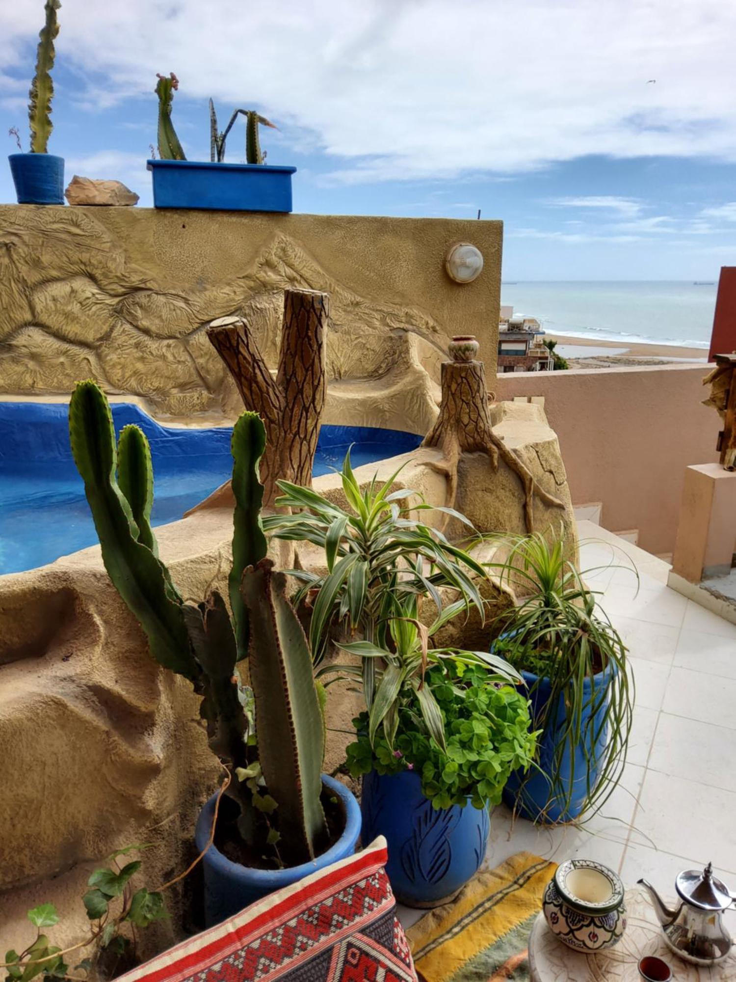 Surf & Salsa Guest House Agadir Buitenkant foto