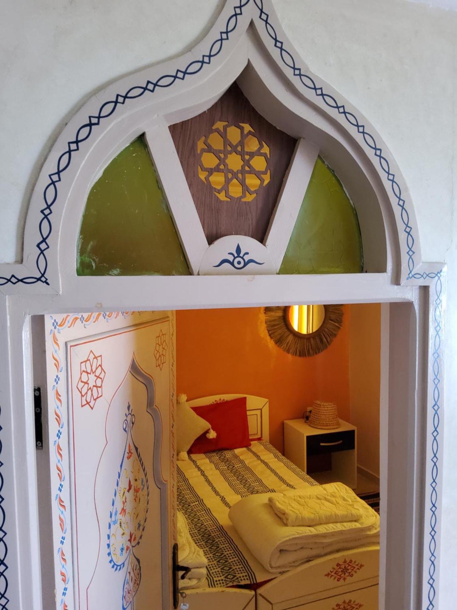 Surf & Salsa Guest House Agadir Buitenkant foto