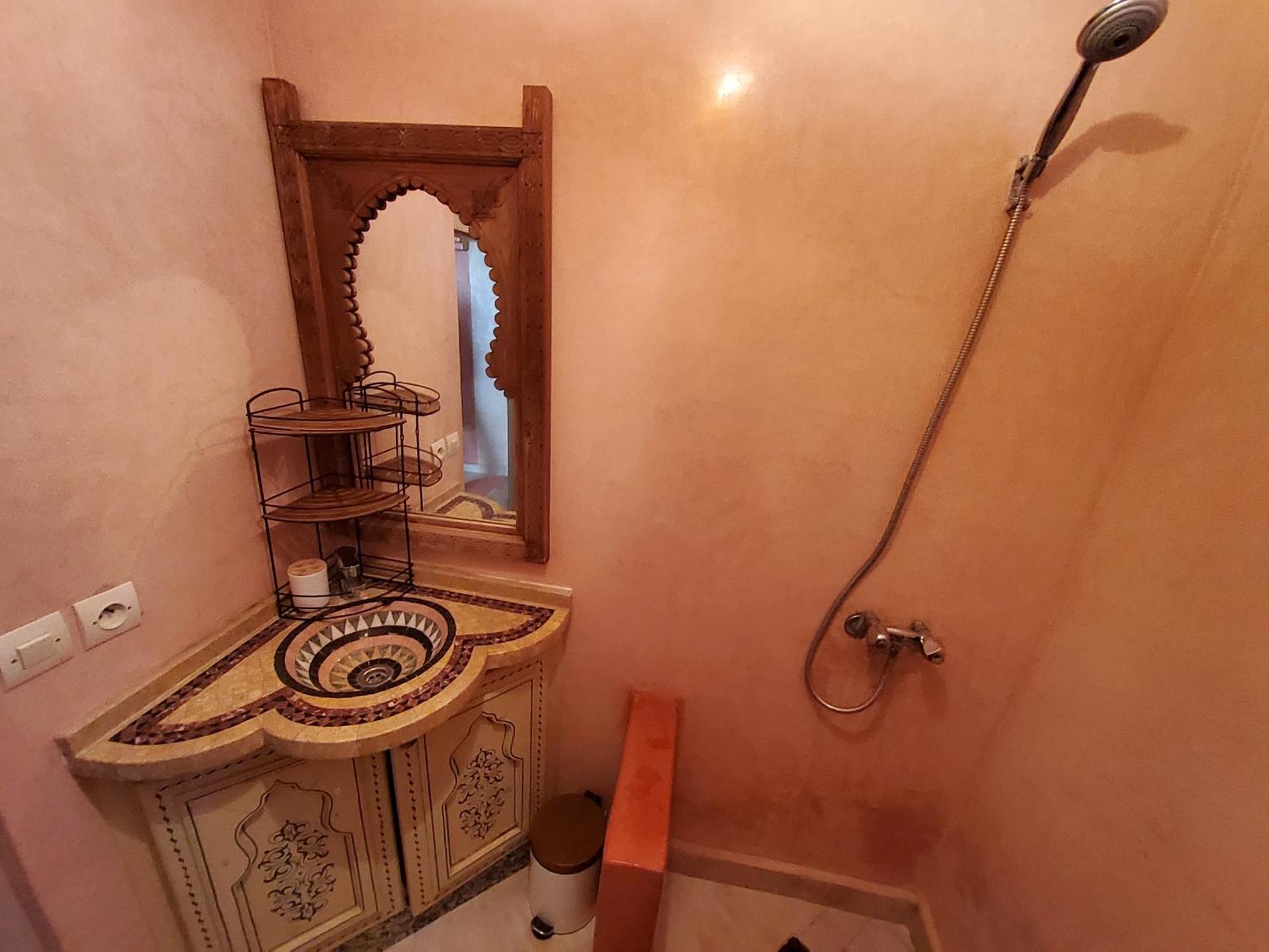 Surf & Salsa Guest House Agadir Buitenkant foto