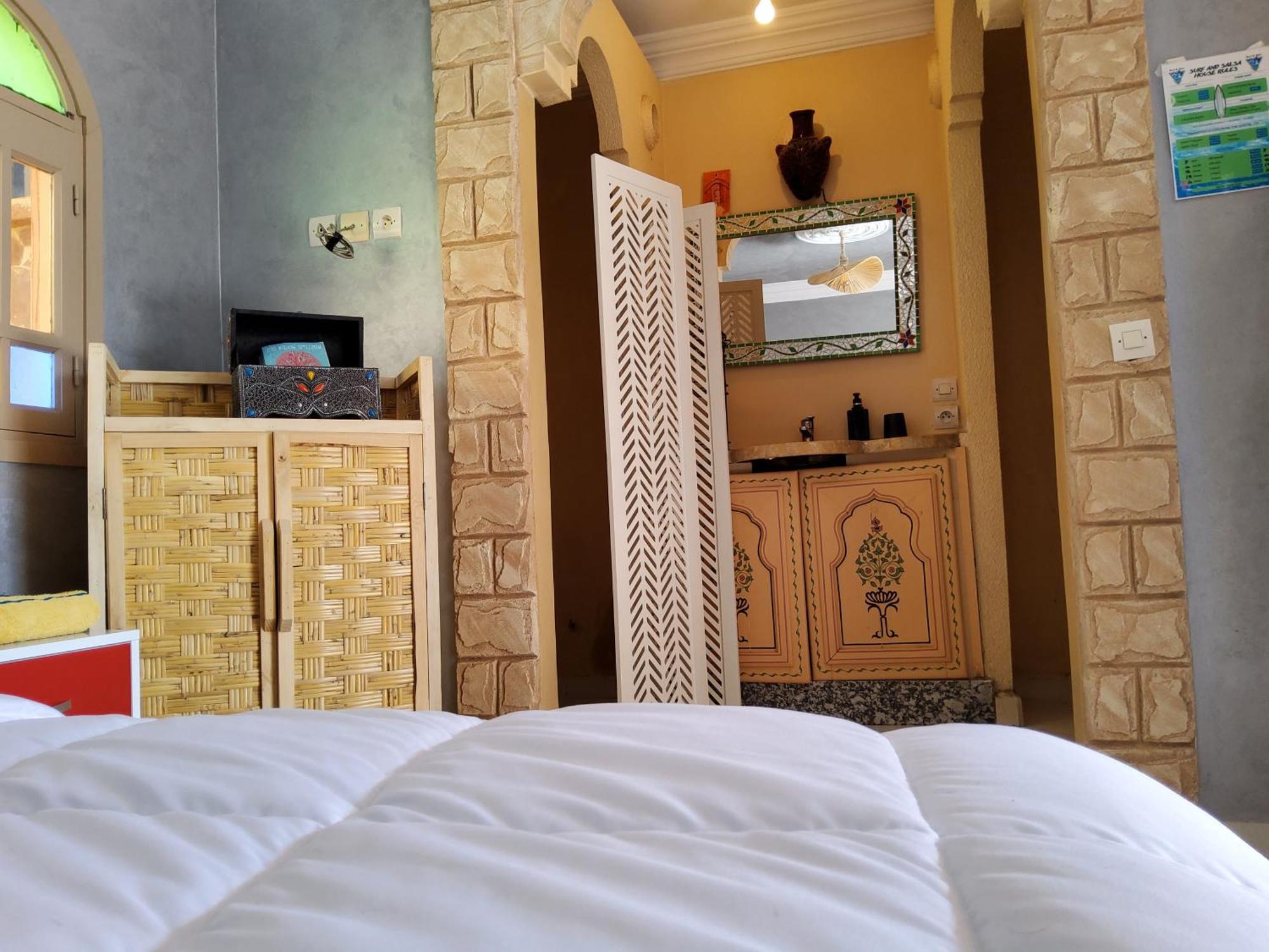 Surf & Salsa Guest House Agadir Buitenkant foto
