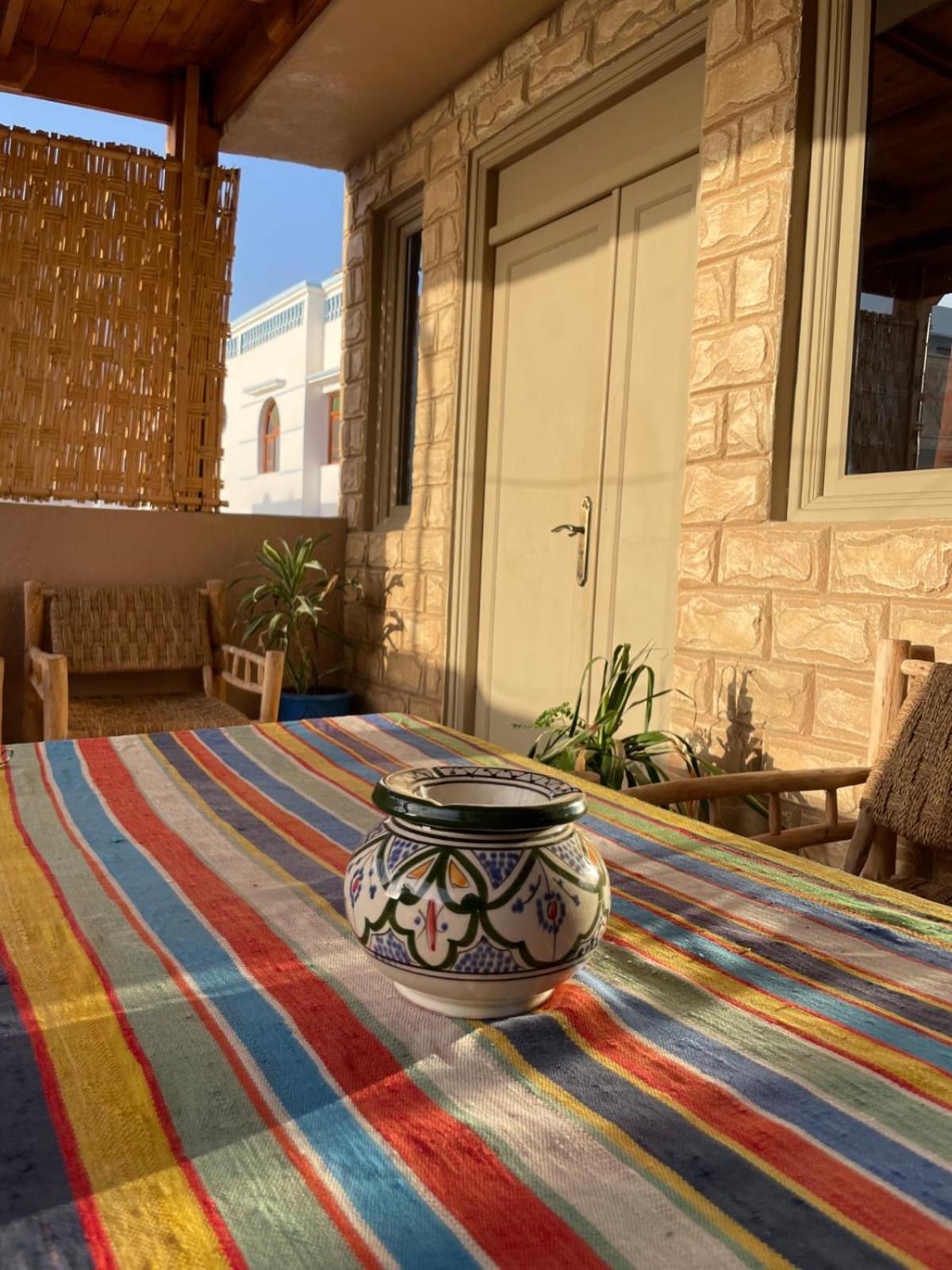 Surf & Salsa Guest House Agadir Buitenkant foto