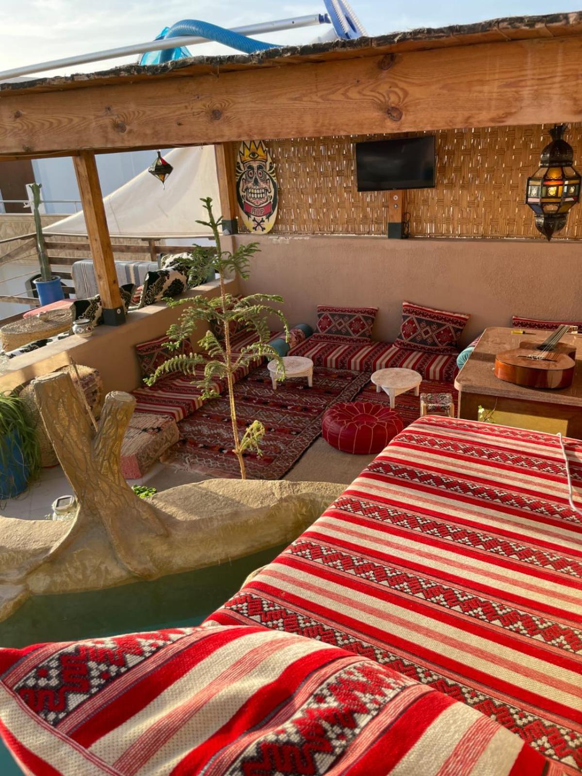 Surf & Salsa Guest House Agadir Buitenkant foto