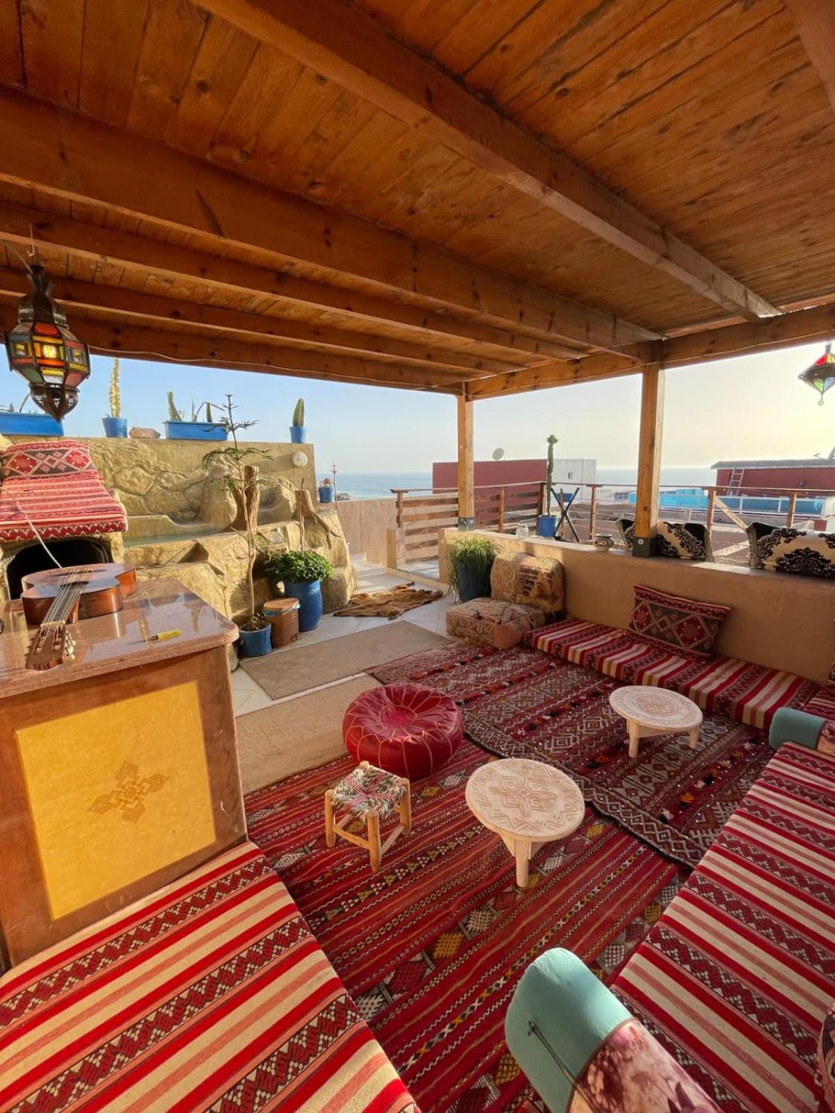 Surf & Salsa Guest House Agadir Buitenkant foto