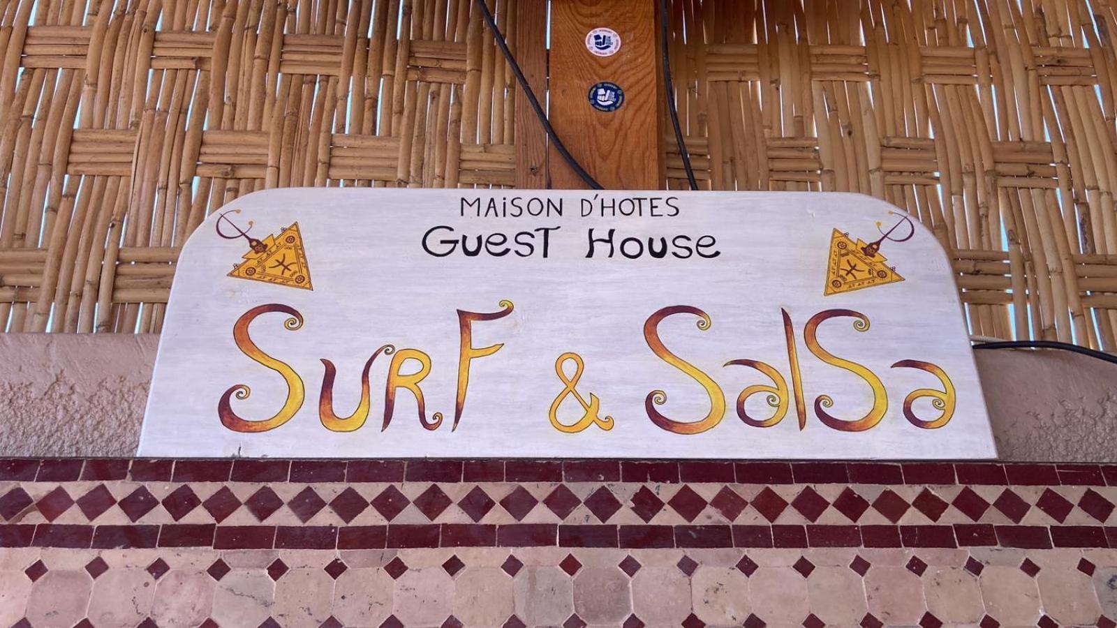 Surf & Salsa Guest House Agadir Buitenkant foto